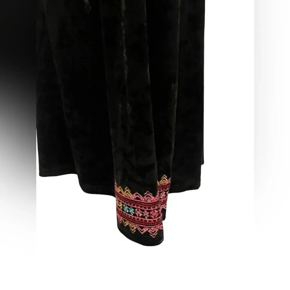 Andree by Unit Embroidered Velour Hoodie Sz Small NWT - Picture 5 of 10